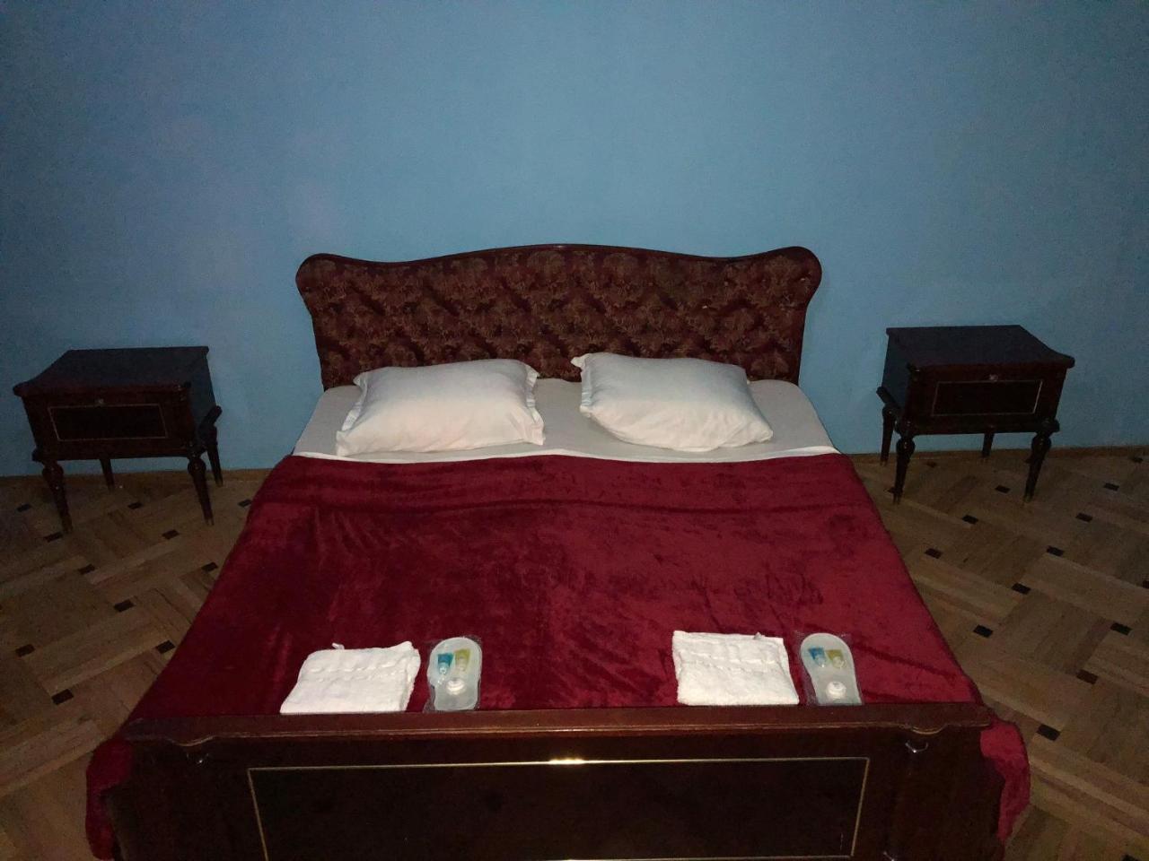 Lucky Family Hotel Tbilisi Eksteriør billede