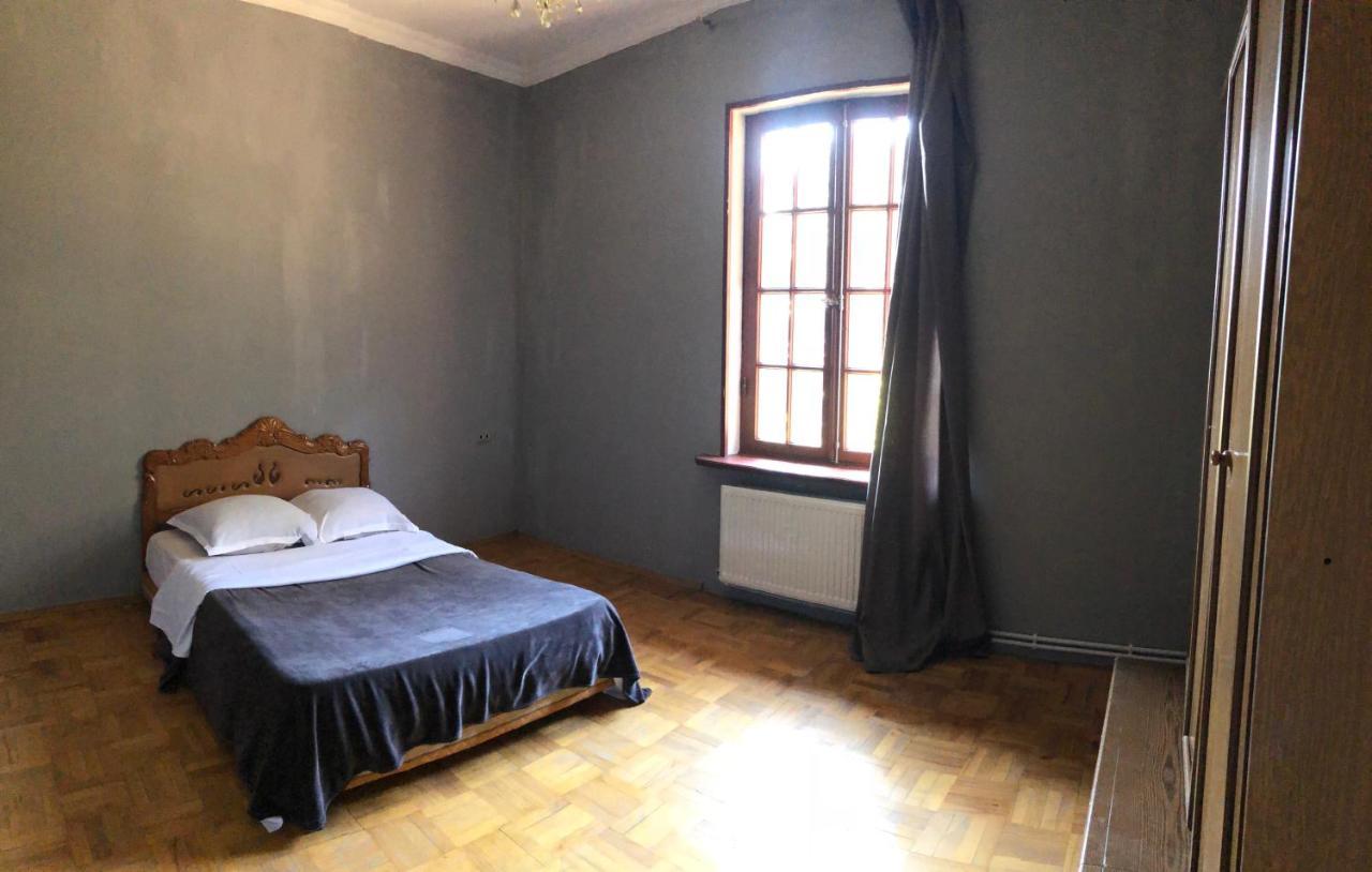 Lucky Family Hotel Tbilisi Eksteriør billede