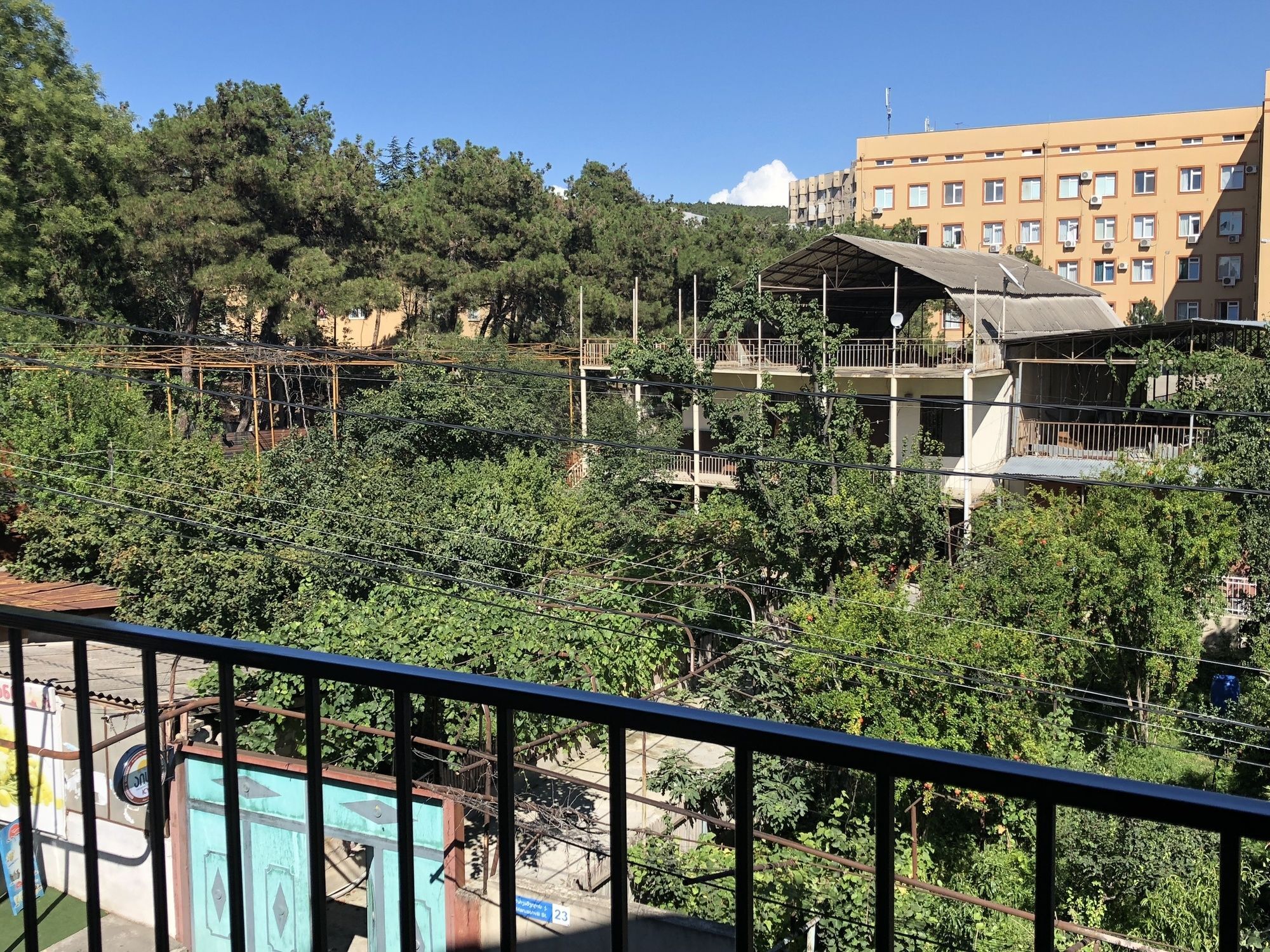 Lucky Family Hotel Tbilisi Eksteriør billede