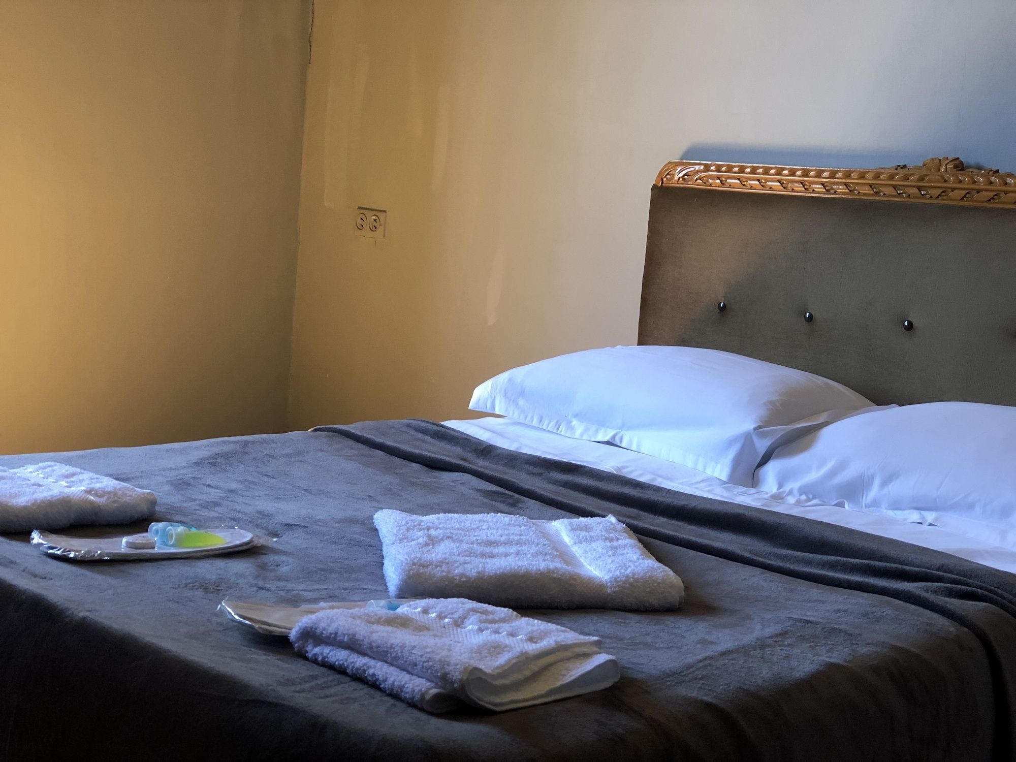 Lucky Family Hotel Tbilisi Eksteriør billede
